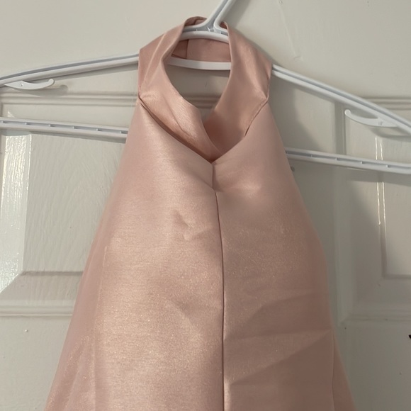 Pink halter dress - Picture 3 of 5